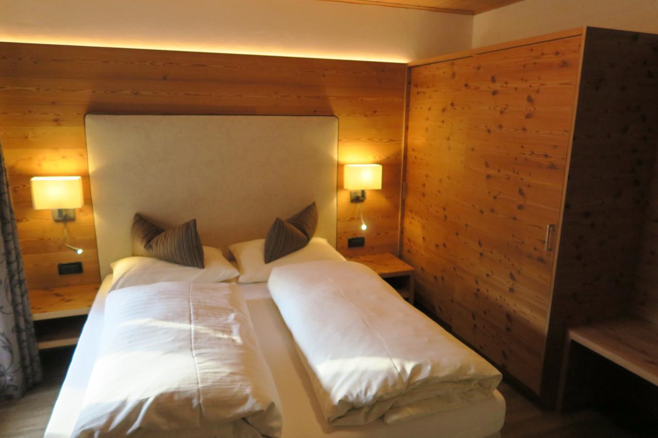Garni Salegg Aparthotel Ortisei Exterior photo